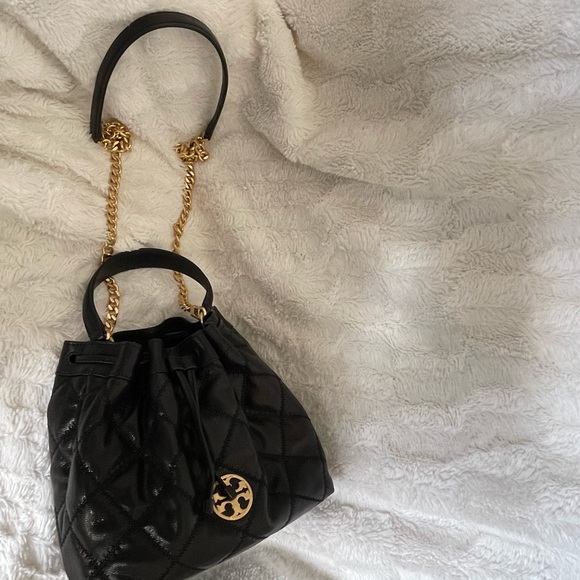 ✅Authentic✅ Tory Burch Willa small drawstring bag - Picture 6 of 6